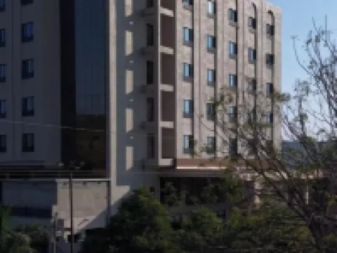 Hariganga S The Lake Attitude Hotels in Amravati