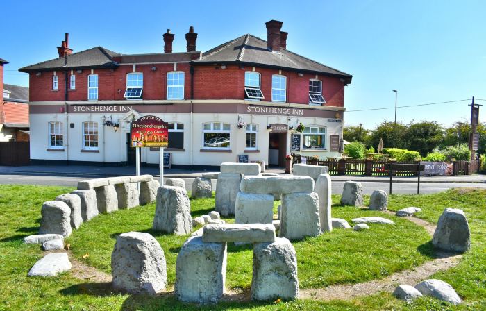 Stonehenge Inn