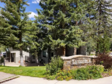 塔馬拉克鎮屋 - CoralTree住宅收藏