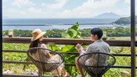 Namhae Jjhouse Pension - إطلالة على البحر