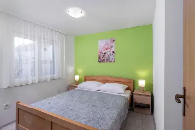 Apartments Kralj Отели в г. 