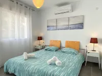 Holiday Home in Nerja near Playa Carabeillo - 방갈로