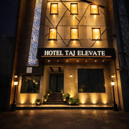 Hotel Taj Elevate