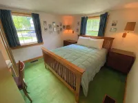 23sr Traditional Austrian Chalet at the Base of Cannon Ski Area in Franconia Notch Hotels in Franconia