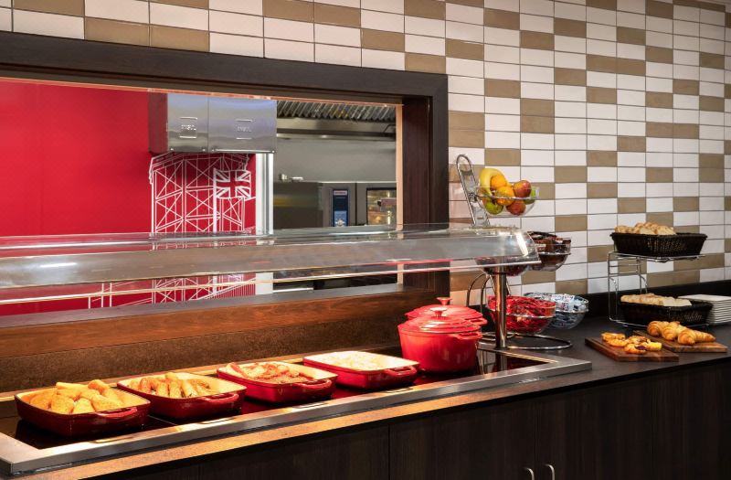 Ramada by Wyndham Leeds East photo 5