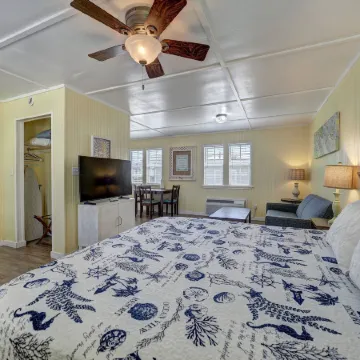 Seashell Village Resort Near the Beach with Kitchens