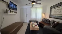 Comfortable Home in Gated Santo Domingo Community - Homestays