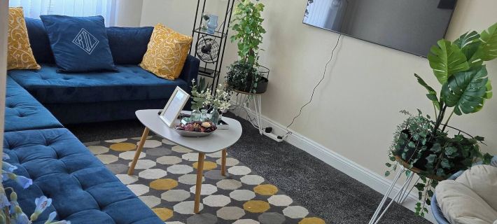 Glams 2beds Luxury Stylish Apartment Hotels in Wolverhampton