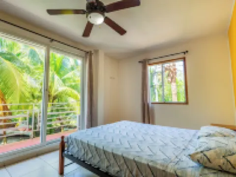Kevin Kondos Hotels in Carenero