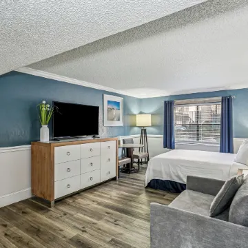 At Home Inn - Pensacola