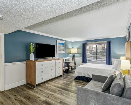 At Home Inn - Pensacola Hotels in Brent