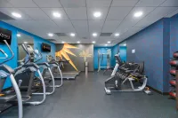 La Quinta Inn & Suites by Wyndham Clarksville - Gym