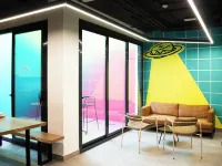 Funker青年旅舍 阿爾卡薩巴（Alcazaba）附近的飯店