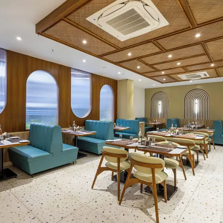 MONDAY PREMIUM Madhapur Отели рядом с достопримечательностью «Торговый центр Inorbit»