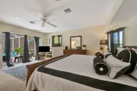 Waterfront 3B Free Dock Heated Pool Hot Tub Gym