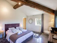 Château les Gardis Hotels in Lourmarin