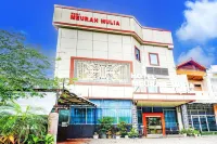 Luxury Twin Comfort Stay With Free Wifi Hotel di 