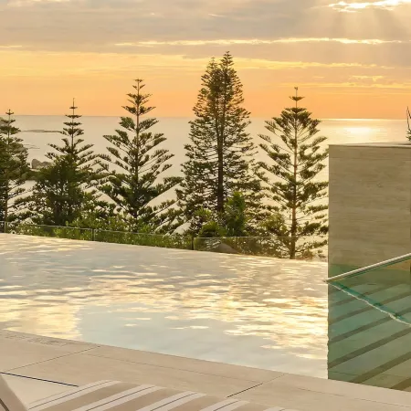 InterContinental Hotels SYDNEY COOGEE BEACH by IHG