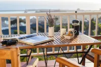 Albatross Guest House Hotel berhampiran Pantai Long Beach