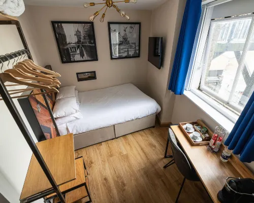 BacPac Hostel Hotels in der Nähe von U-Bahn-Station Hammersmith