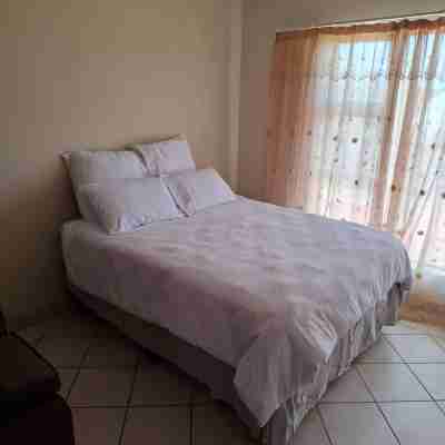 Serene 1-Bedroom Apartment in Bloemfontein Rooms