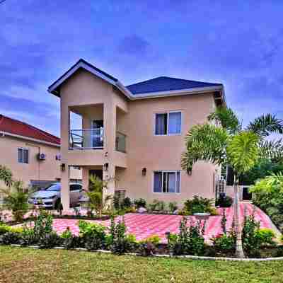 Tranquility Loft, Ocho Rios, Solar Powered Hotel Exterior