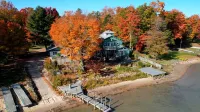 Sunset Cabin at Sweet Retreat Waterfront