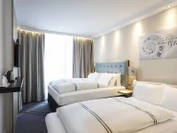 Premier Inn Freiburg City Sud Hotels near Paulussaal