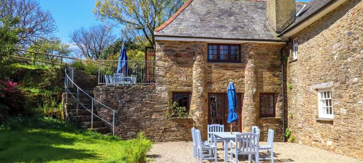 East Bickleigh Hotels in Totnes