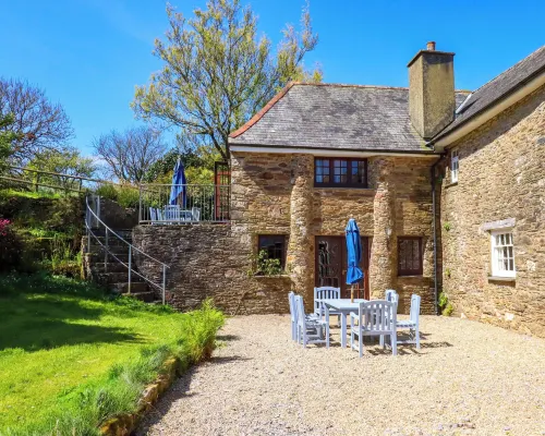 East Bickleigh Hotels in Halwell and Moreleigh