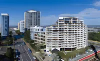 Broadbeach Savannah Resort