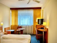 Savoy Hotel Hotels near Main River