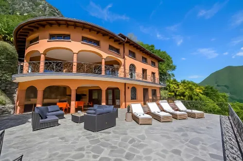 Villa Isola Verde - Homestays