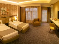 Parkway Inn Hotel & Spa Hotels near Yasamal