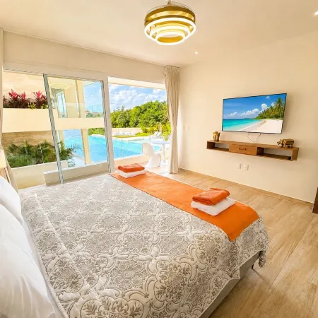 Marina view 3BR pool 7min walk to beach