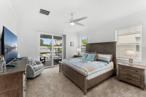 435 Strand Dr - spa
