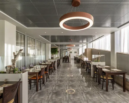 Movenpick Resort and Spa Fruske Terme Dining Photos