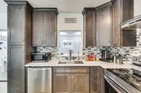 2 Mi to Hard Rock Stadium: Home w/ Hot Tub! - 3-Star