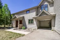 Legends 10 4Br 4ba 4 Bedroom Townhouse by RedAwning