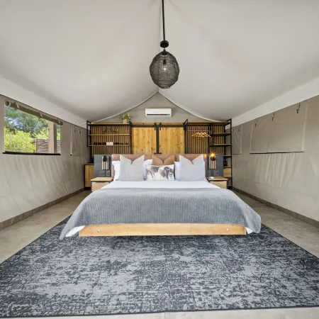 Little Africa Safari Lodge