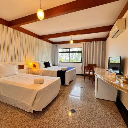 Villa Nautilus Be Happy Отели рядом с достопримечательностью «Пляж Сабиагуаба»