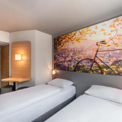 B&B Hotel Freiburg-West Отели рядом с достопримечательностью «Концертный зал Фрайбурга»