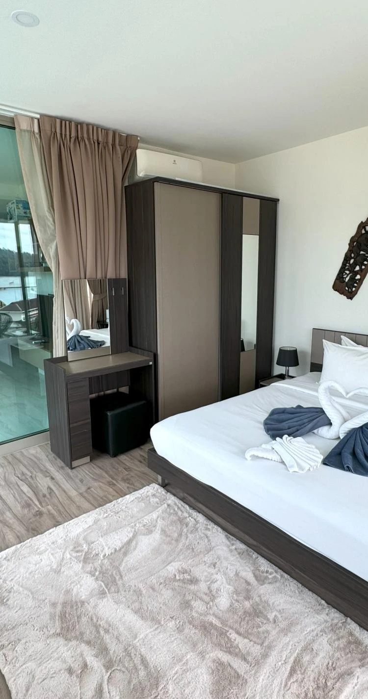 รูปภาพของStylish apartment with panoramic views at Oceana