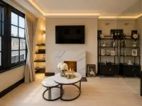 Boutique Luxury London Soho Apartment Sleeps 4 - Bungalows