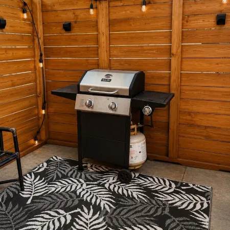 Private Suite Near Fairplex & Downtown Pomona + Historical Neighborhood,