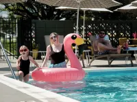 Colony House Motor Lodge - piscina