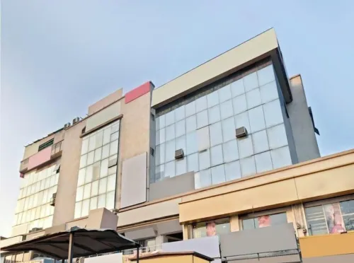 โรงแรม อัญชลี พาเลซ - 3 ดาว