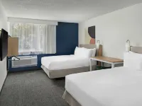 Spark by Hilton Kansas City Plaza Streetcar Hotels near Hyde Park