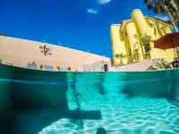 Antigua de Cabo - Infinity Pools