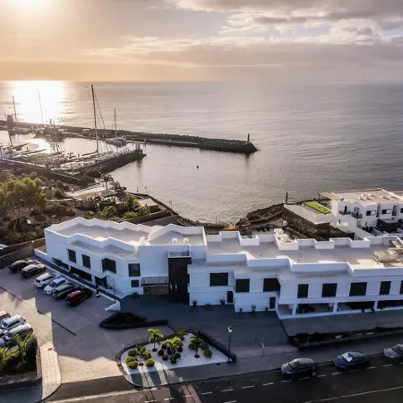 Royal Marina Suites Boutique Hotel